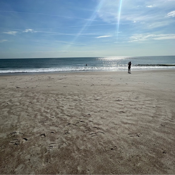 I’m an estate sale, flea market, antique mall and garage sale girl! - Picture 4 of 7